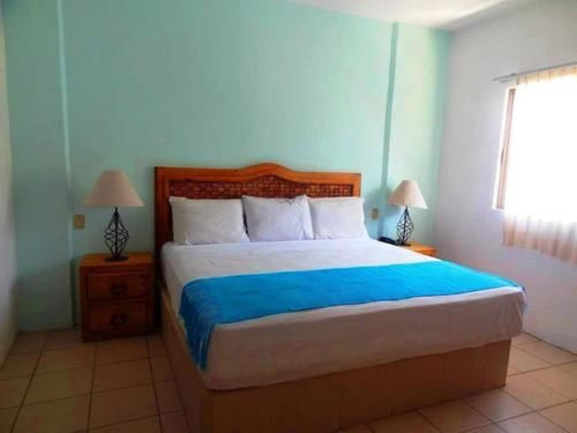 Emperador Vallarta Beachfront Hotel&Suites Puerto Vallarta Exterior foto