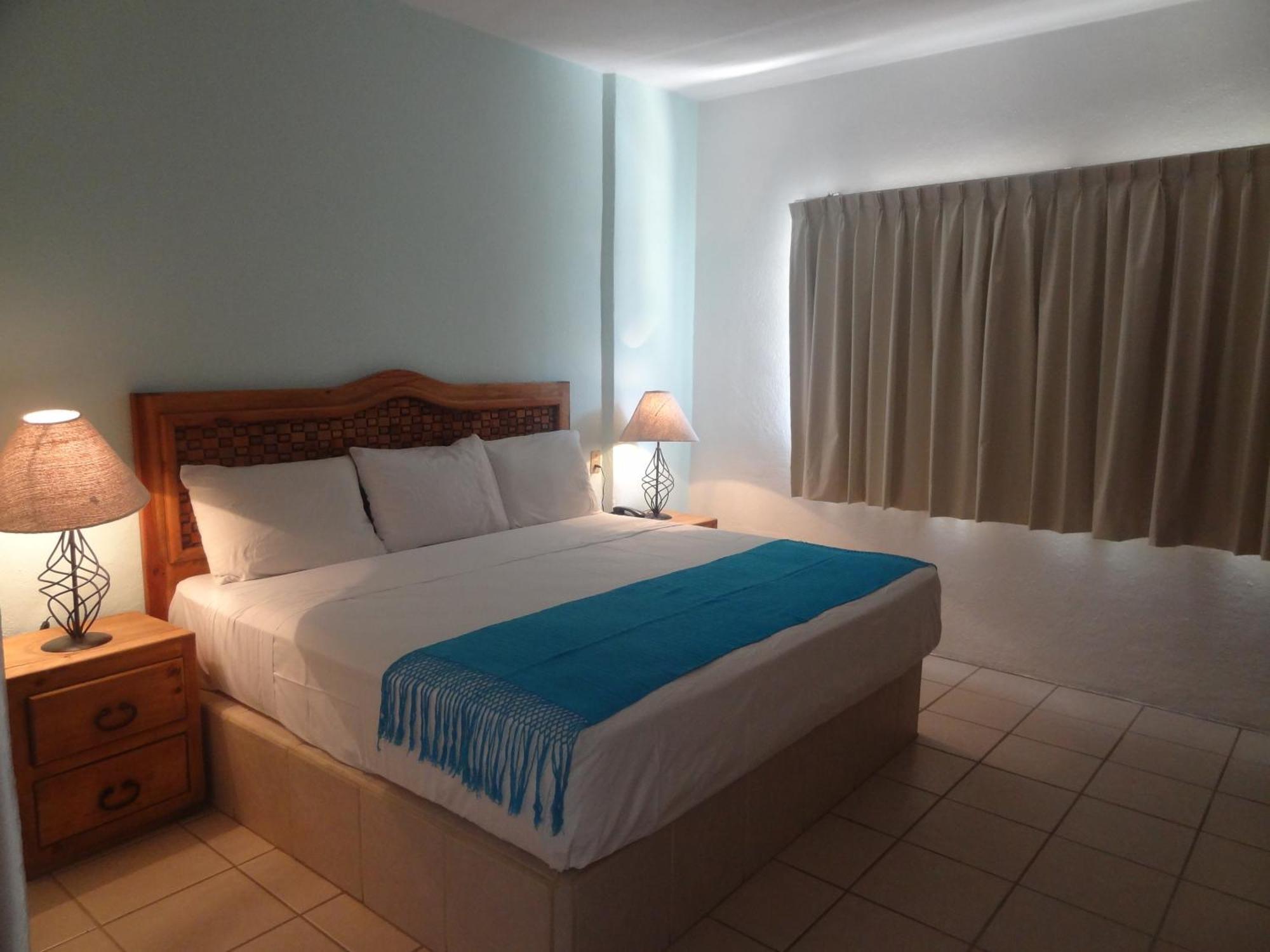 Emperador Vallarta Beachfront Hotel&Suites Puerto Vallarta Exterior foto